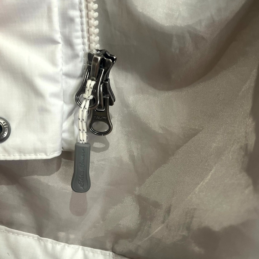 Eddie‎ Bauer Weatheredge Rain Jacket Womens S White Gray Mesh Lined Waterproof - Picture 13 of 16